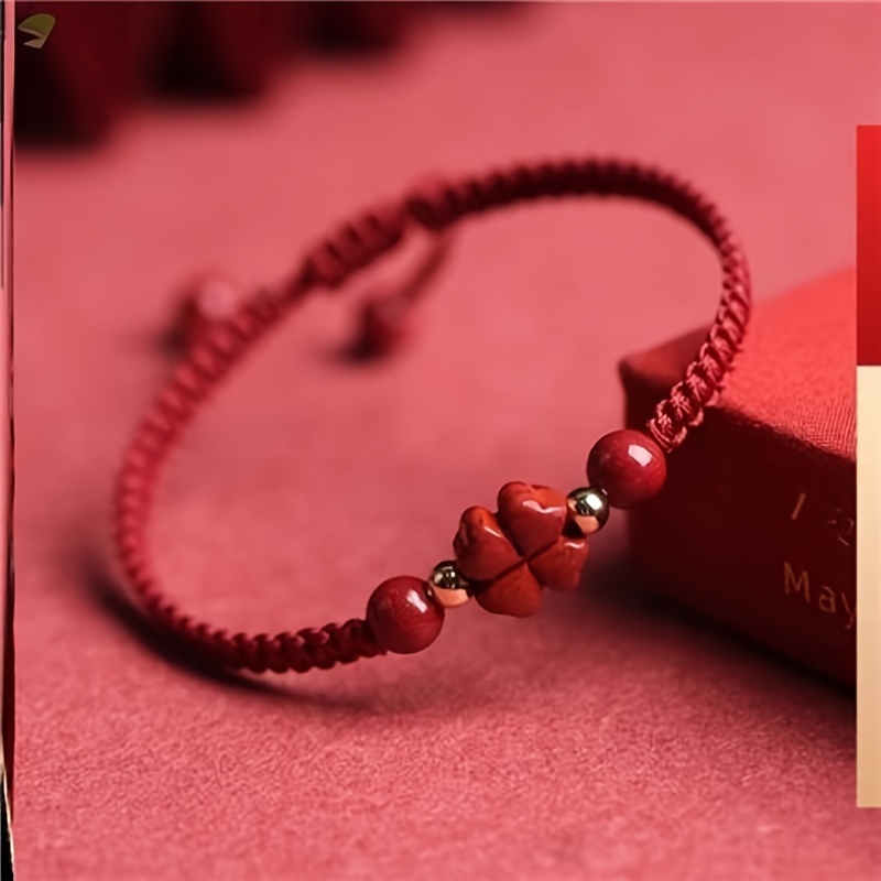 สร้อยข้อมือเชือกถักสีแดงนำโชค  - Red Clover Flower บทวิจารณ์และราคา