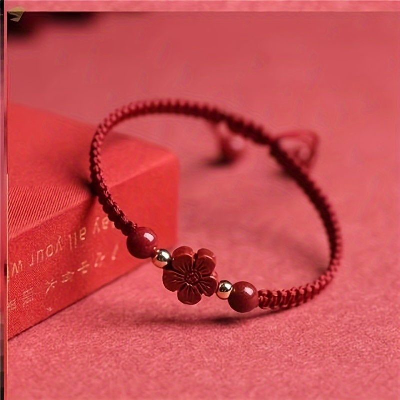 สร้อยข้อมือเชือกถักสีแดงนำโชค  - Red Clover Flower บทวิจารณ์และราคา